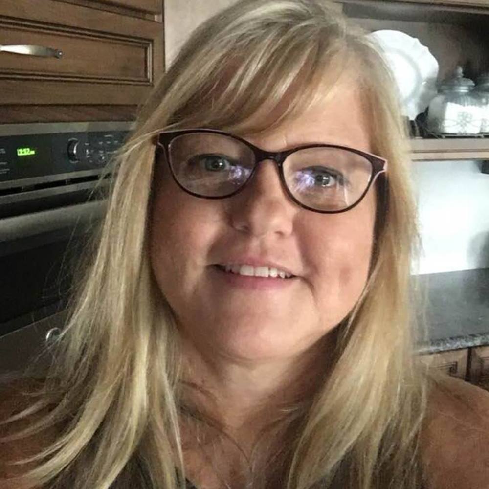 Meet your Posher, Pamela
